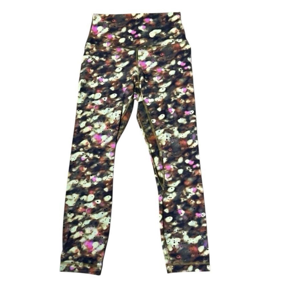 Lululemon women’s size 4 leggings 21” inseam “soft focus splatter green”